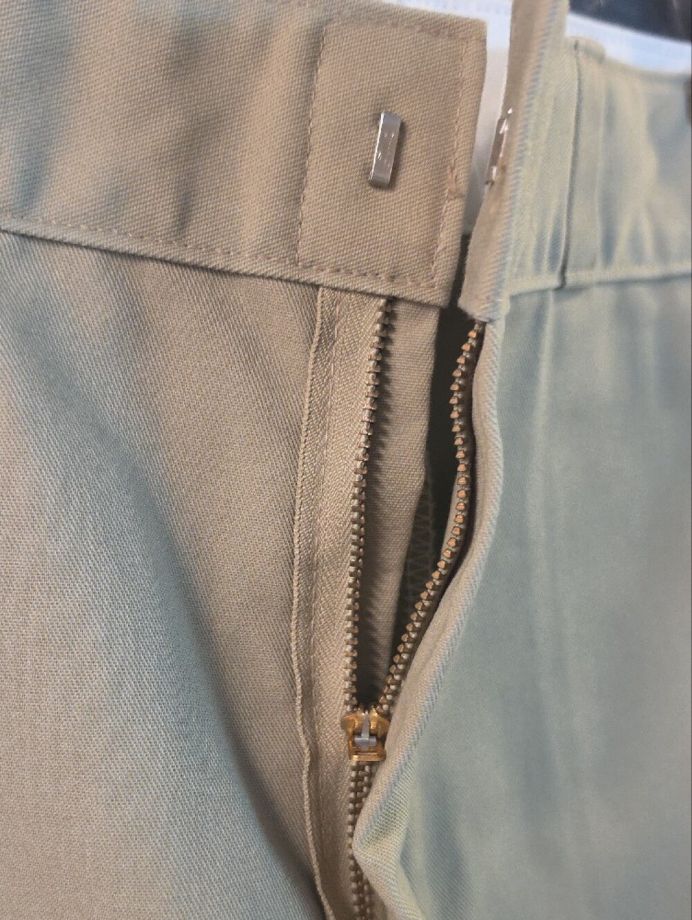 Dickies Tan Men's Work Shorts - Classic Straight - Picture 5 of 6